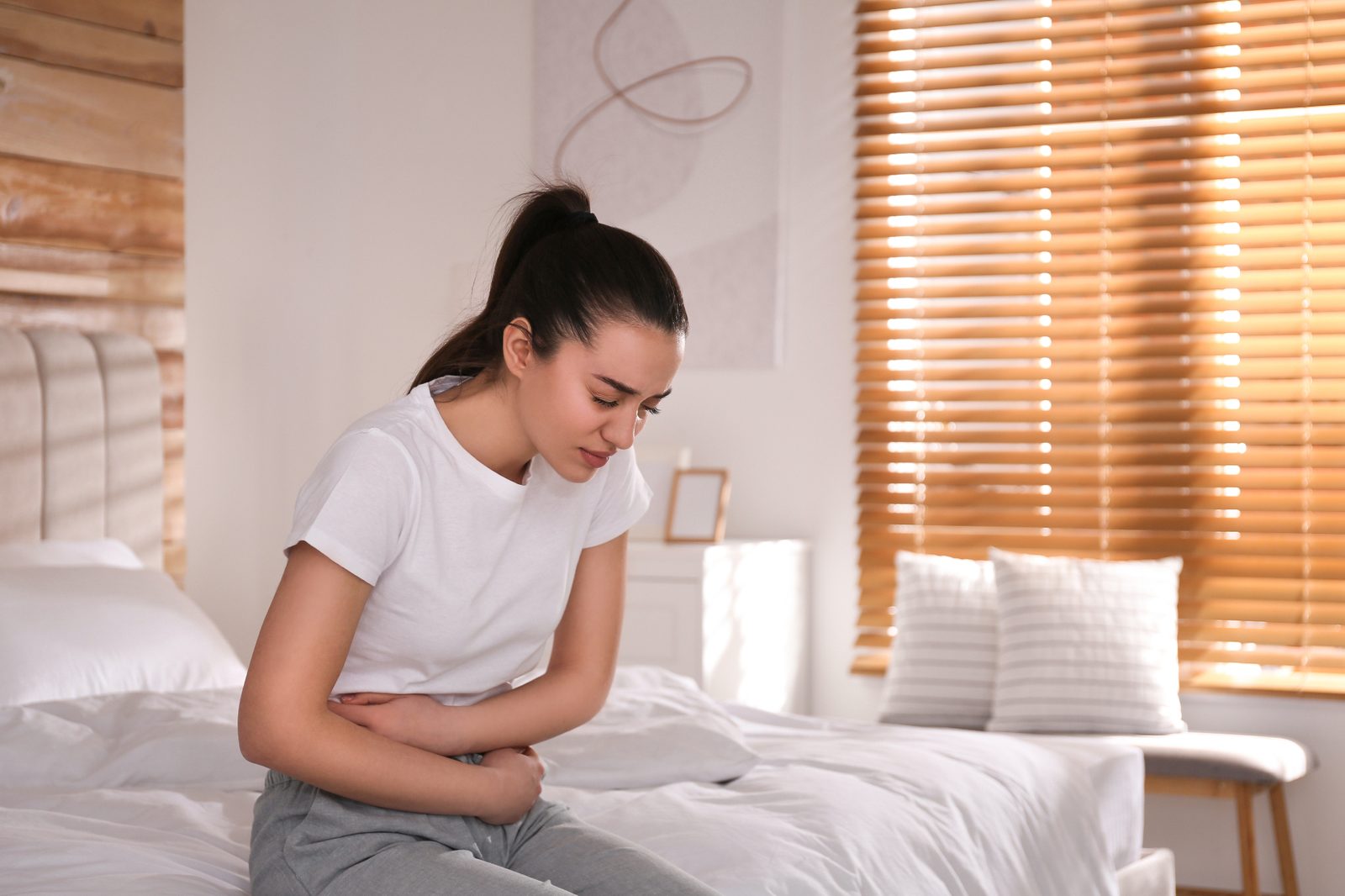 Cómo viajar con síndrome de intestino irritable (SII) sin arruinar el viaje